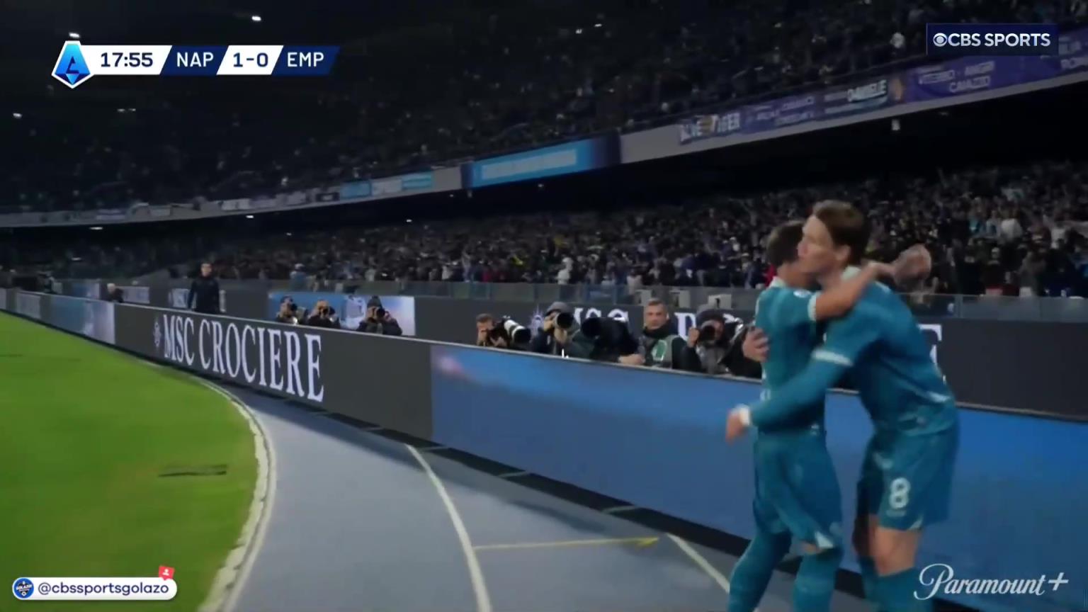 完美進(jìn)球！麥克托米奈中場帶球一條龍外圍勁射破門！